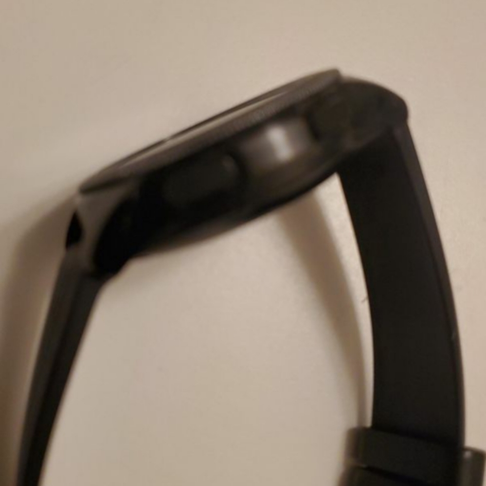 Samsung Watch R810